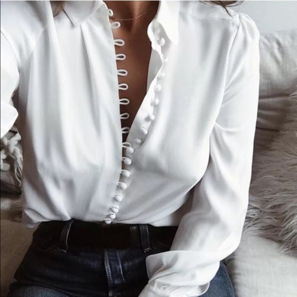The Ava • Crisp White Button Up Blouse PTP 21” - Picture 1 of 7